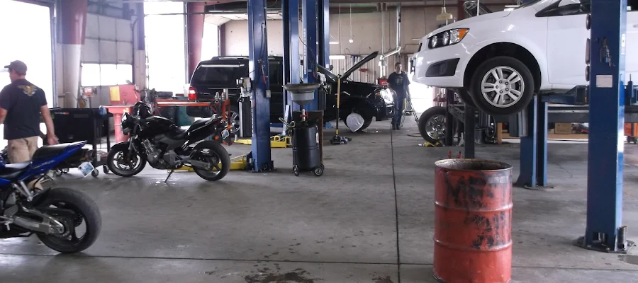 Marlow Auto Body & Service Center