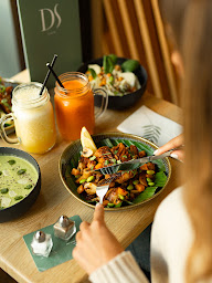 Photo n°6 de DS Café Niel à Paris (Sandwicherie)