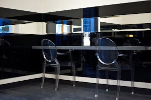 Photo n°5 de Coloré par Rodolphe à Paris (Salon de manucure)