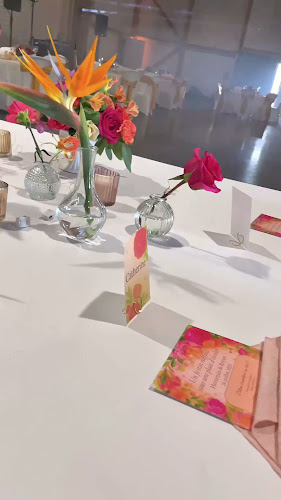 Opinii despre CRÉATIFF Flower Mariages/événements în Montauban - Fleuriste