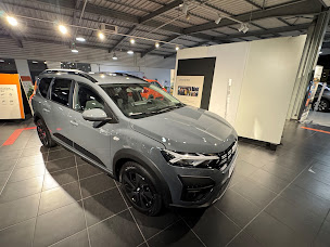 Photo n°22 de DACIA RENNES ALMA - CAR LOVERS à Rennes (Vendeur de voitures d'occasion)