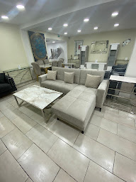 Photo n°7 de Meuble Line à Marseille (Magasin de meubles)