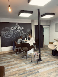 Photo n°2 de Art’s Coiffure à Condé-Sainte-Libiaire (Salon de coiffure)