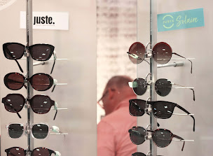 Photo n°5 de Écouter Voir Optique Mutualiste à Saint-Jean-de-la-Ruelle (Fournisseur de lentilles de contact)