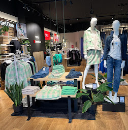 Photo n°2 de Boutique Cecil et Street One – Mode Femme Rouffiac-Tolosan à Rouffiac-Tolosan (Magasin de vêtements grandes tailles)