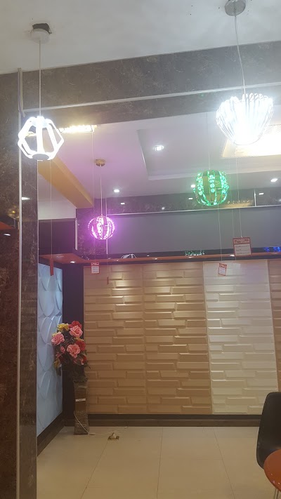 Photos of World Plaza