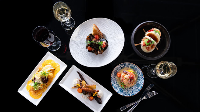 Rowes Wharf Sea Grille by null