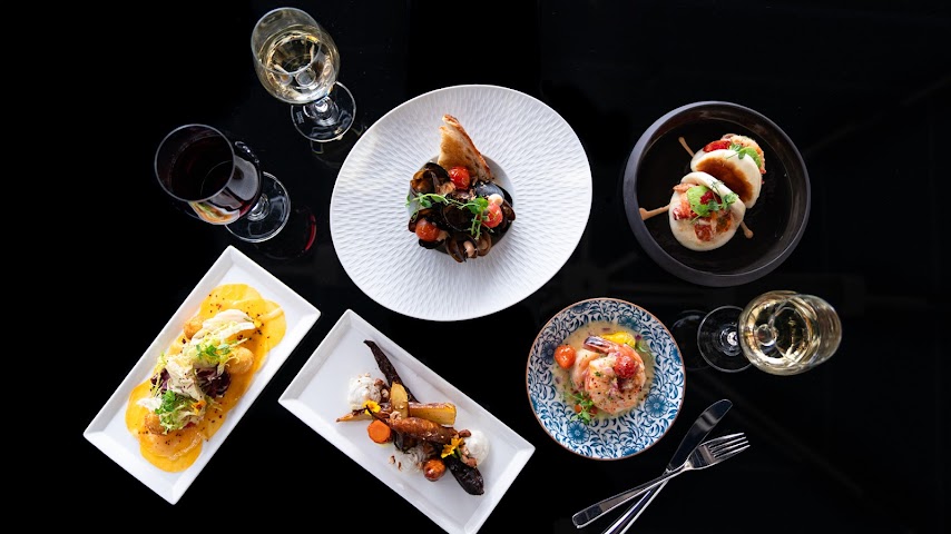 Rowes Wharf Sea Grille by null