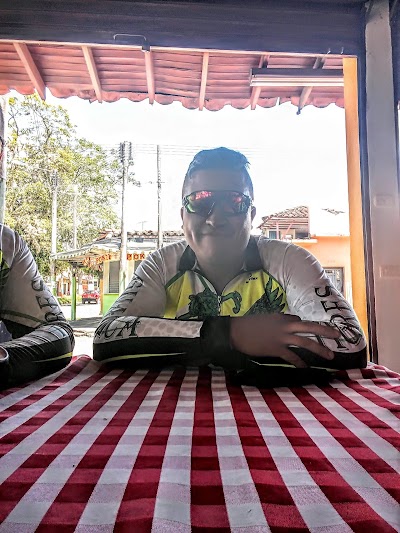 Photos of Cafeteria Los Motoristas