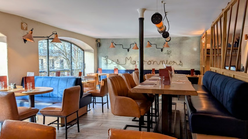 Les Marronniers by null