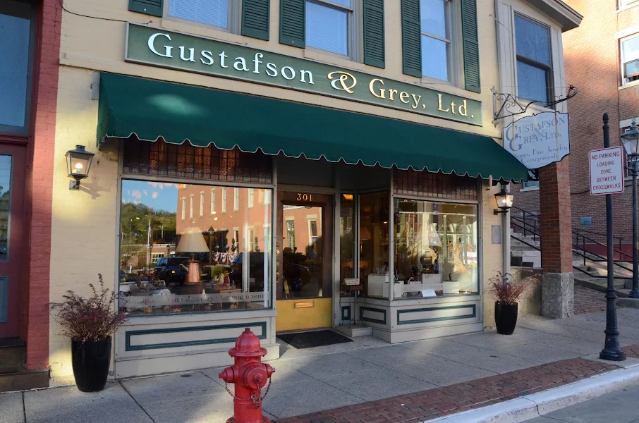 Gustafson & Grey photo
