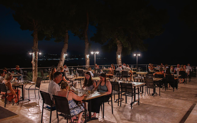 Opinii despre Target Restaurant Argassi Zakynthos în Ζάκυνθος - Εστιατόριο