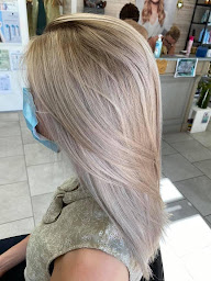 Photo n°13 de Lucie Coiffure à Val-de-Scie (Salon de coiffure)