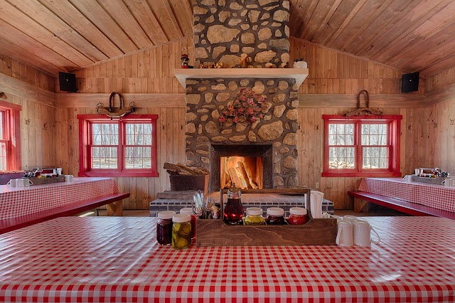 Cabane à sucre Handfield