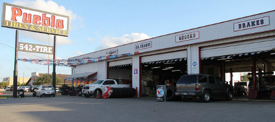 Pueblo Tires & Service - Boca Chica Blvd