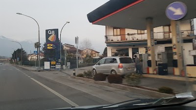 Q8 Car Wash / Gas Station