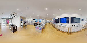 Photo n°11 de Boutique SFR Hyères Avenue Gambetta à Hyères (Opérateur téléphonique)