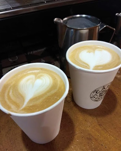 Comentarii opinii despre Winiarnia& Cafe " Cest la Vie "