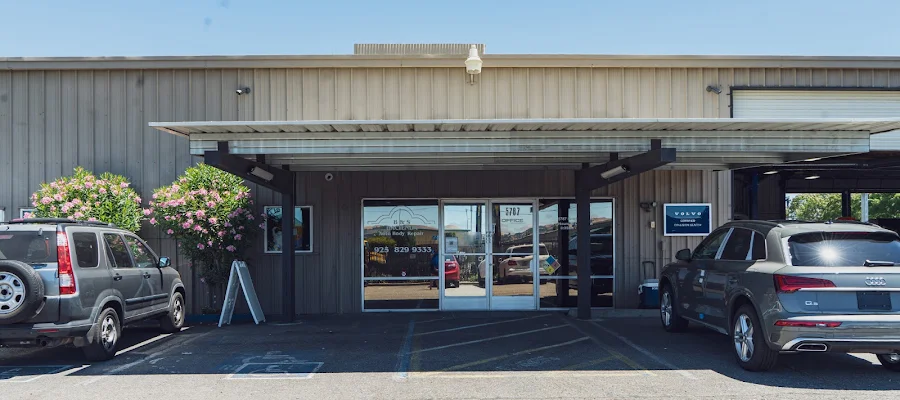 B & S Hacienda Auto Body