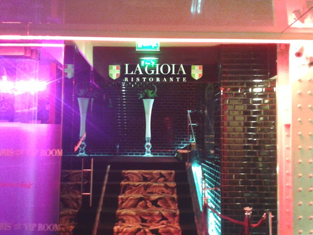 VIP ROOM THEATER / LA GIOIA RESTAURANT