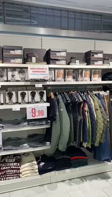 Piazzaffari Shopping Club Biassono Via Trento e Trieste, 16, 20853 Biassono MB, Italia