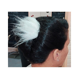 Photo n°3 de Alchimie Coiffure, Barbier, Beauté des ongles à Orvault (Salon de manucure)