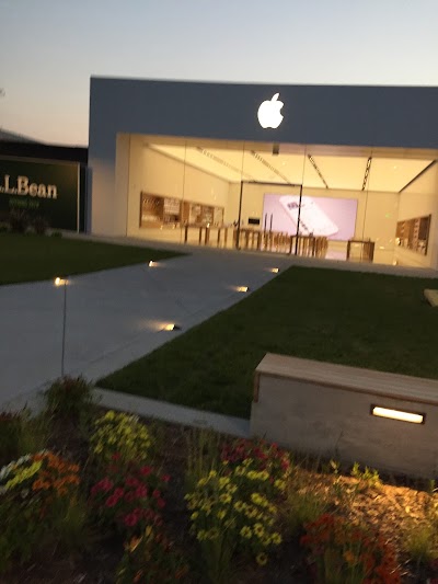 Photos of Apple Hilldale