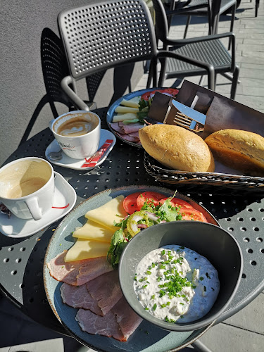 Opinii despre Stara piekarnia Wierzbowscy în Kołobrzeg - Piekarnia