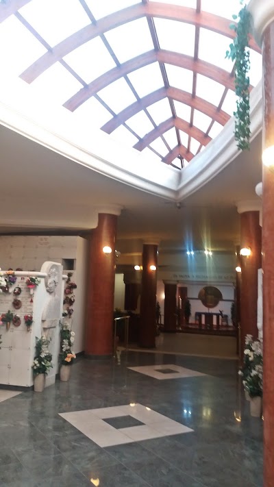 Photos of Szent Gell&eacute;rt urnatemető