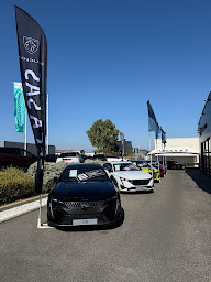 Photo n°23 de PEUGEOT - LECA SAS à Sainte-Geneviève-des-Bois (Concessionnaire Peugeot)