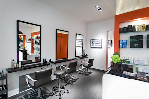 Photo n°15 de Franck L.Hair à Paris (Salon de coiffure)