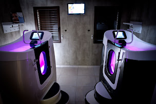 Photo n°29 de Centre de Beauté Léa-Rose à Oyonnax (Salon de manucure)