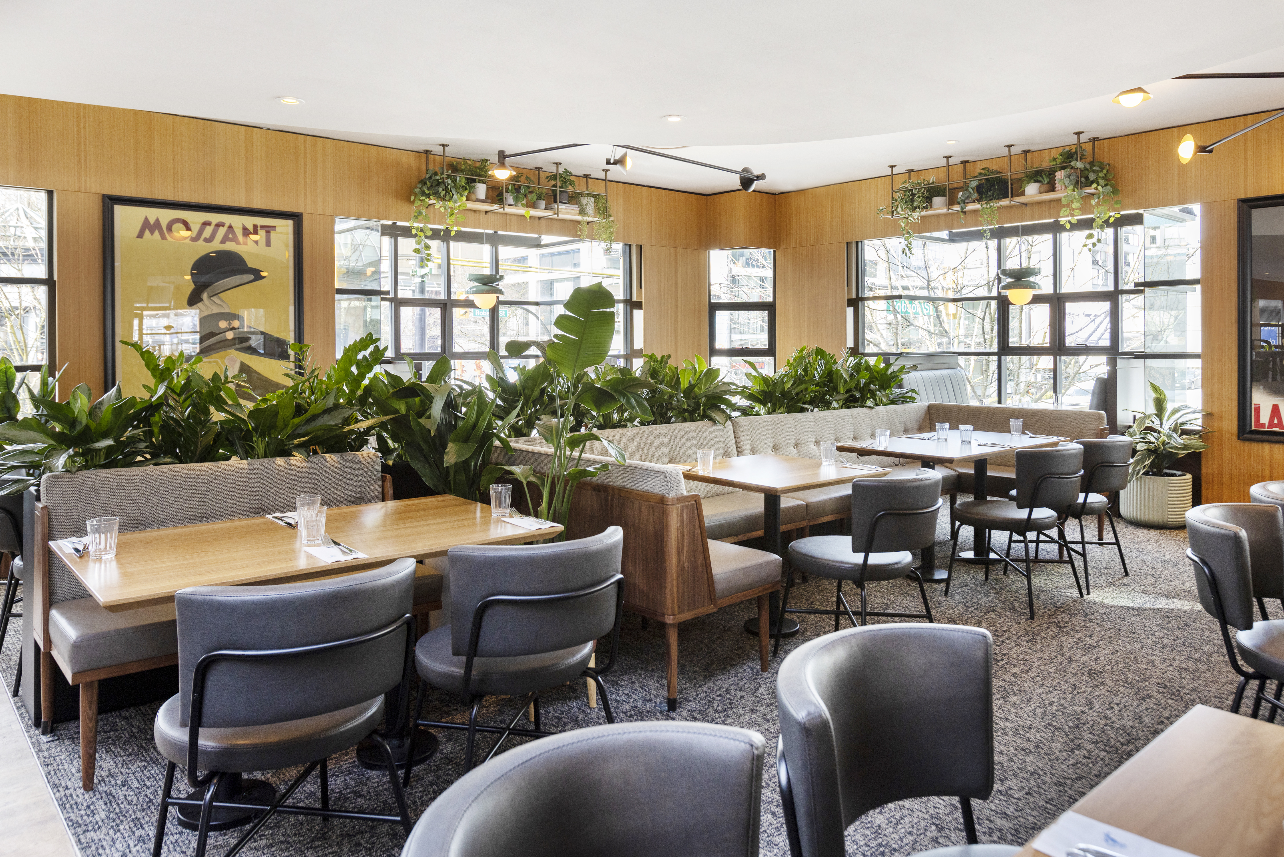 Earls Kitchen + Bar - Robson