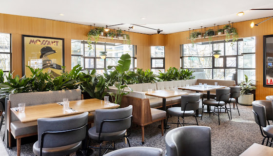 Earls Kitchen + Bar - Robson