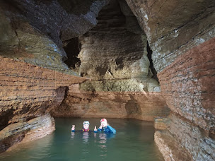 Photo n°15 de Oreivasia | Moniteurs d'Escalade, Via-ferrata, Spéléologie, Canyoning, Grimpe d'Arbres dans l'Hérault et le Gard à Ganges (Moniteur.rice d'escalade)