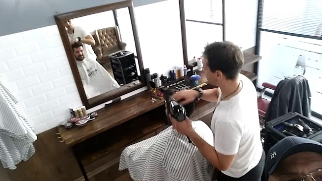 Barber House - Alexandros Simiriotis - Κουρείο