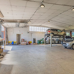 Photo n°10 de lls automobiles à Loches (Atelier de réparation automobile)