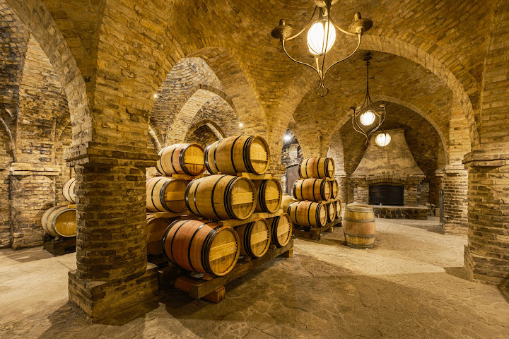 ST.DONAT Organic Wine Estate by null