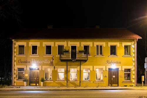 Benevilla, Viesnīca