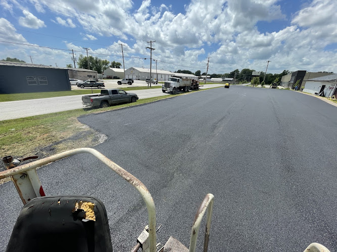 M & R Asphalt