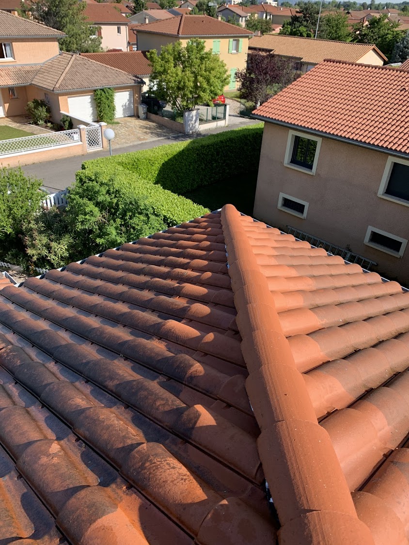 Couvreur Villeurbanne MGcouverture zingueur nettoyage toiture