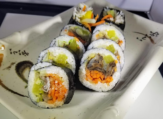 Bowl & Roll — sushi restaurant in Nashville