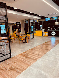 Photo n°15 de MULTI GUSTO Food-Court: Chamas Tacos, TaSty Pizza, Kebab'Boule à Villefranche-sur-Saône (Restauration rapide)