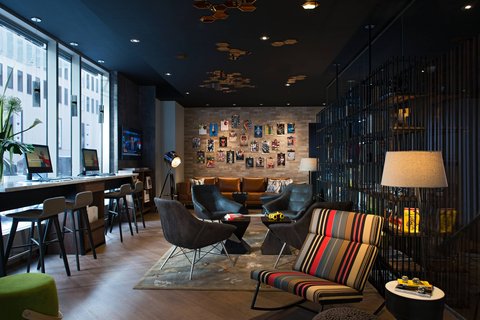 Renaissance Montreal Downtown Hotel by null