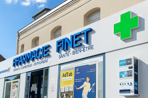 Photo n°1 de UNIVERS PHARMACIE Pharmacie FINET (anciennement Pharmacie de la Croix de Fer) à Longueau (Pharmacie)