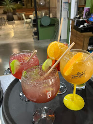 Photo n°2 de GARAGE 116 à Ruoms (Restaurant de hamburgers)