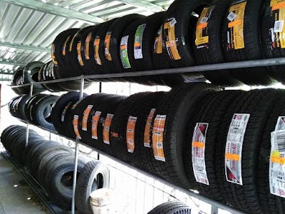 Photos of Lubricentro Mora y Mora