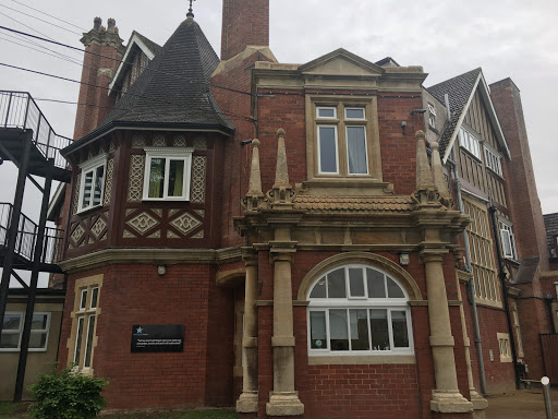 The Springfields Academy - Visual