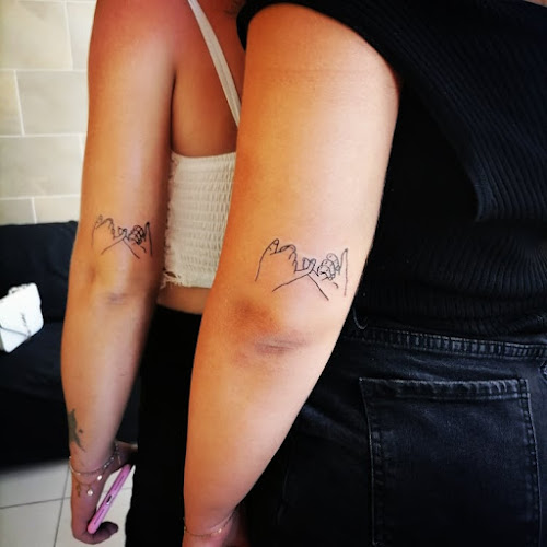 Artattoo tattoo body piercing - Αλλος