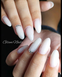 Photo n°10 de Glam'nailsvirginie à Hourtin (Institut de beauté)